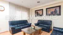 Living room of Apartment for sale in  Madrid Capital  with Air Conditioner and Heating