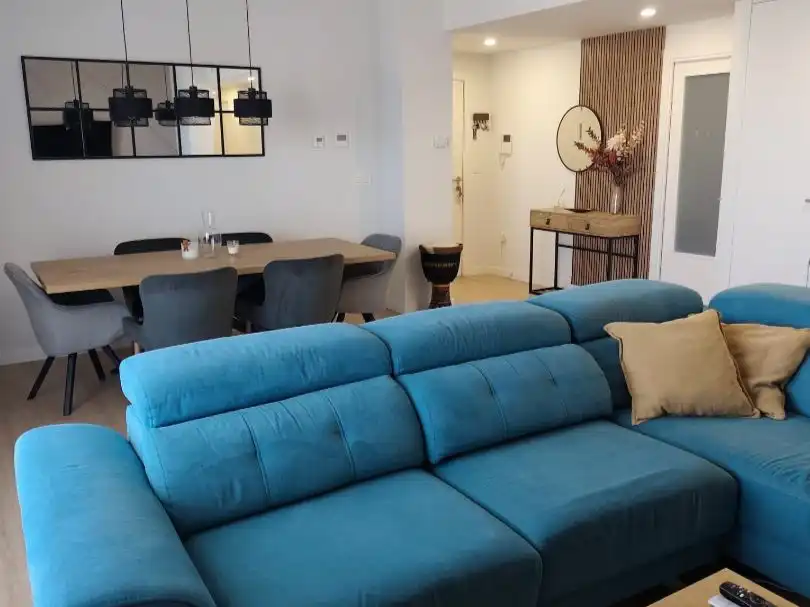 Sala d'estar de Pis en venda en  Zaragoza Capital amb Aire condicionat, Terrassa i Balcó