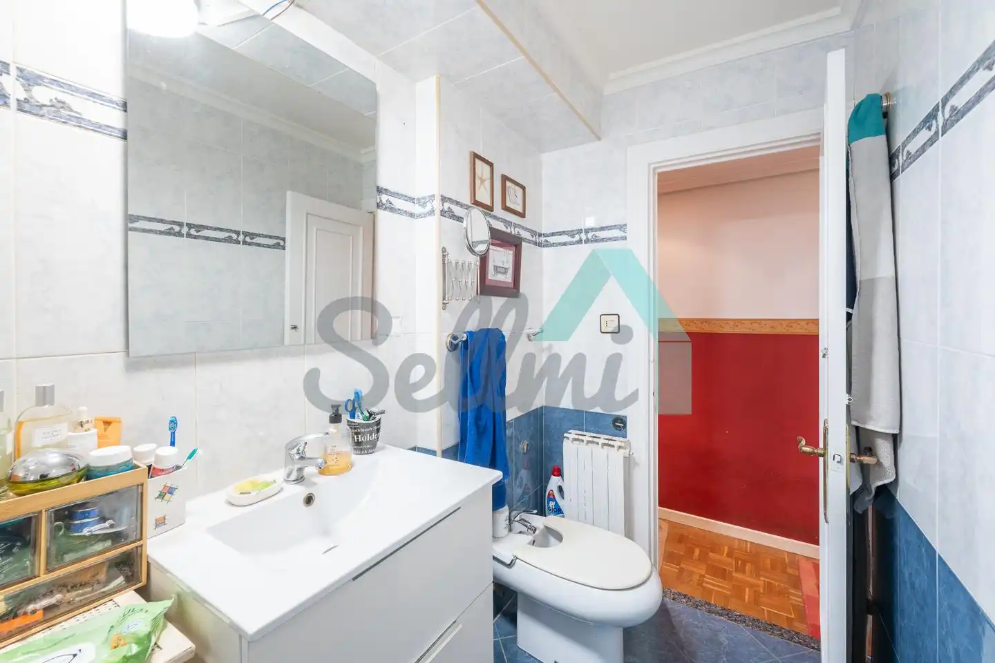 Baño de Piso en venta en Gijón  con Calefacción, Parquet y Trastero