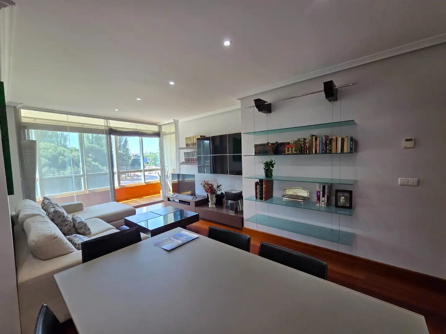 Wohnzimmer von Wohnung zum Verkauf in Burgos mit Heizung, Terrasse und Abstellraum