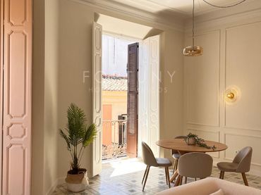 Flat with balcony for sale in Calle Niño de Guevara 2
