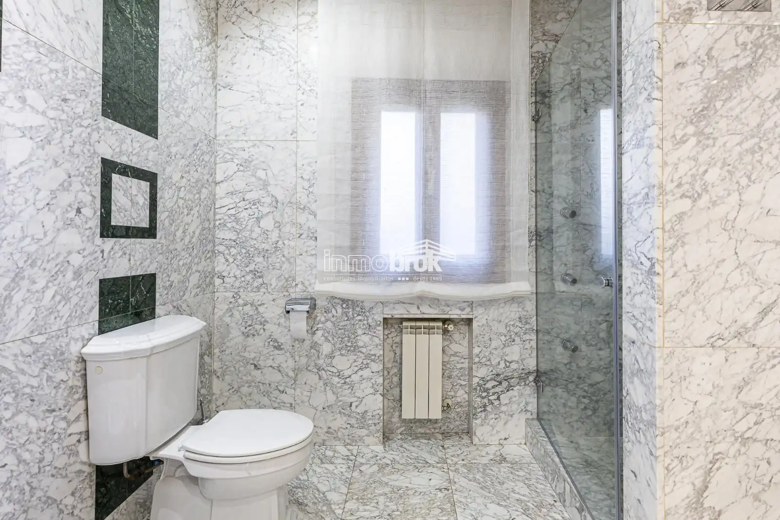 Baño de Casa o chalet en venta en Madrid con Aire acondicionado, Calefacción y Terraza