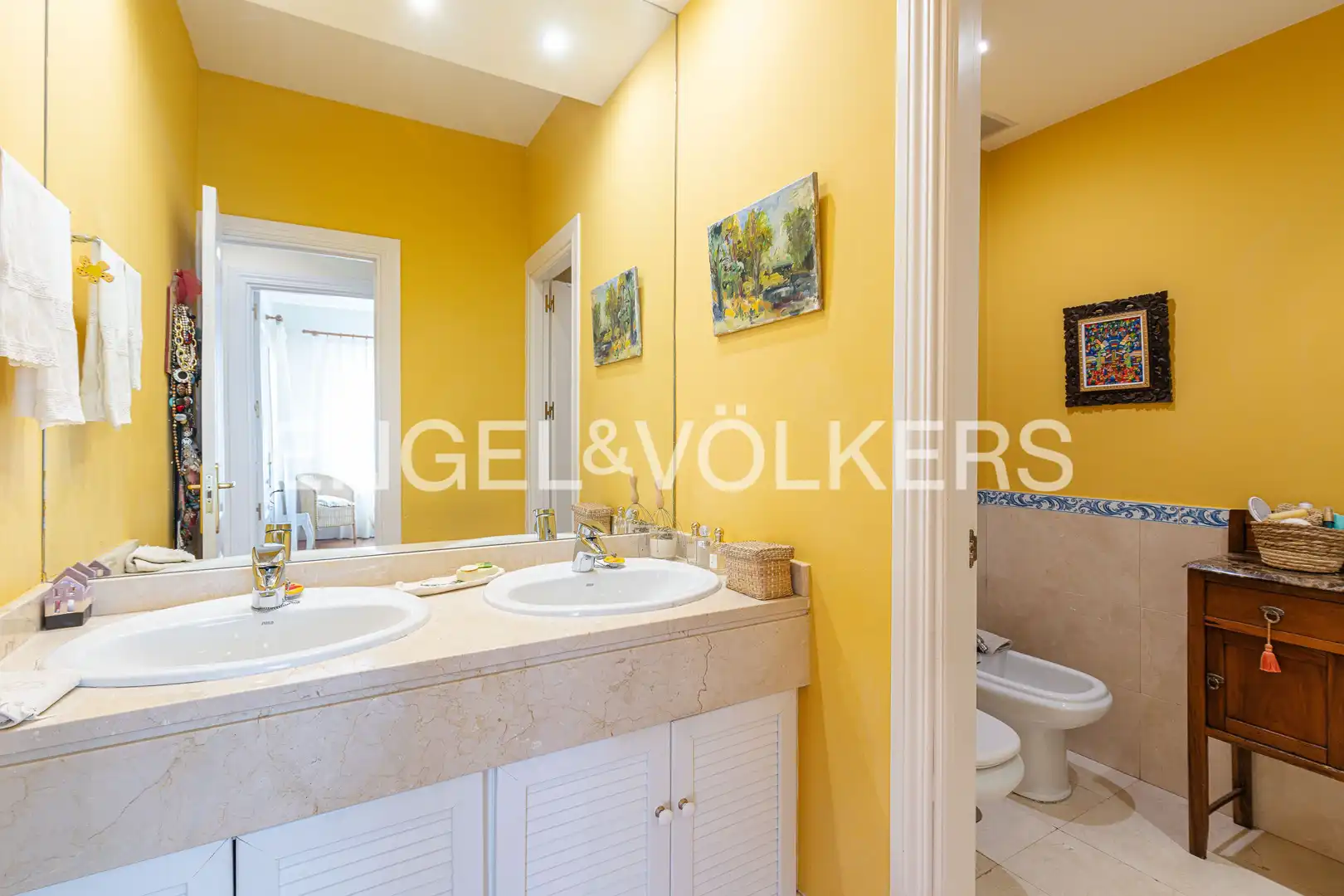 Bathroom of Detached homes for sale in El Escorial  with Heating, Private garden and Terrace