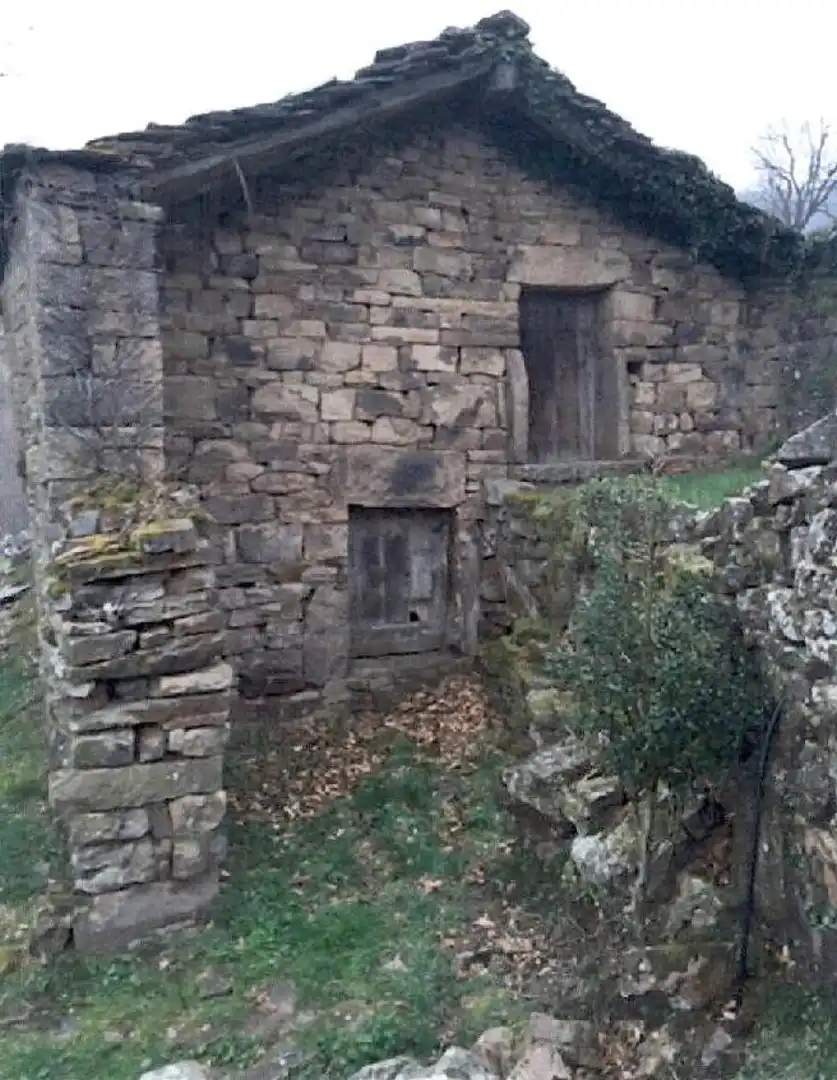 Vista exterior de Casa o chalet en venta en Luena 