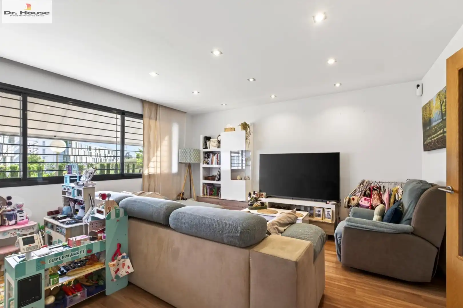 Living room of Flat for sale in Málaga  with Air Conditioner, Heating and Storage room