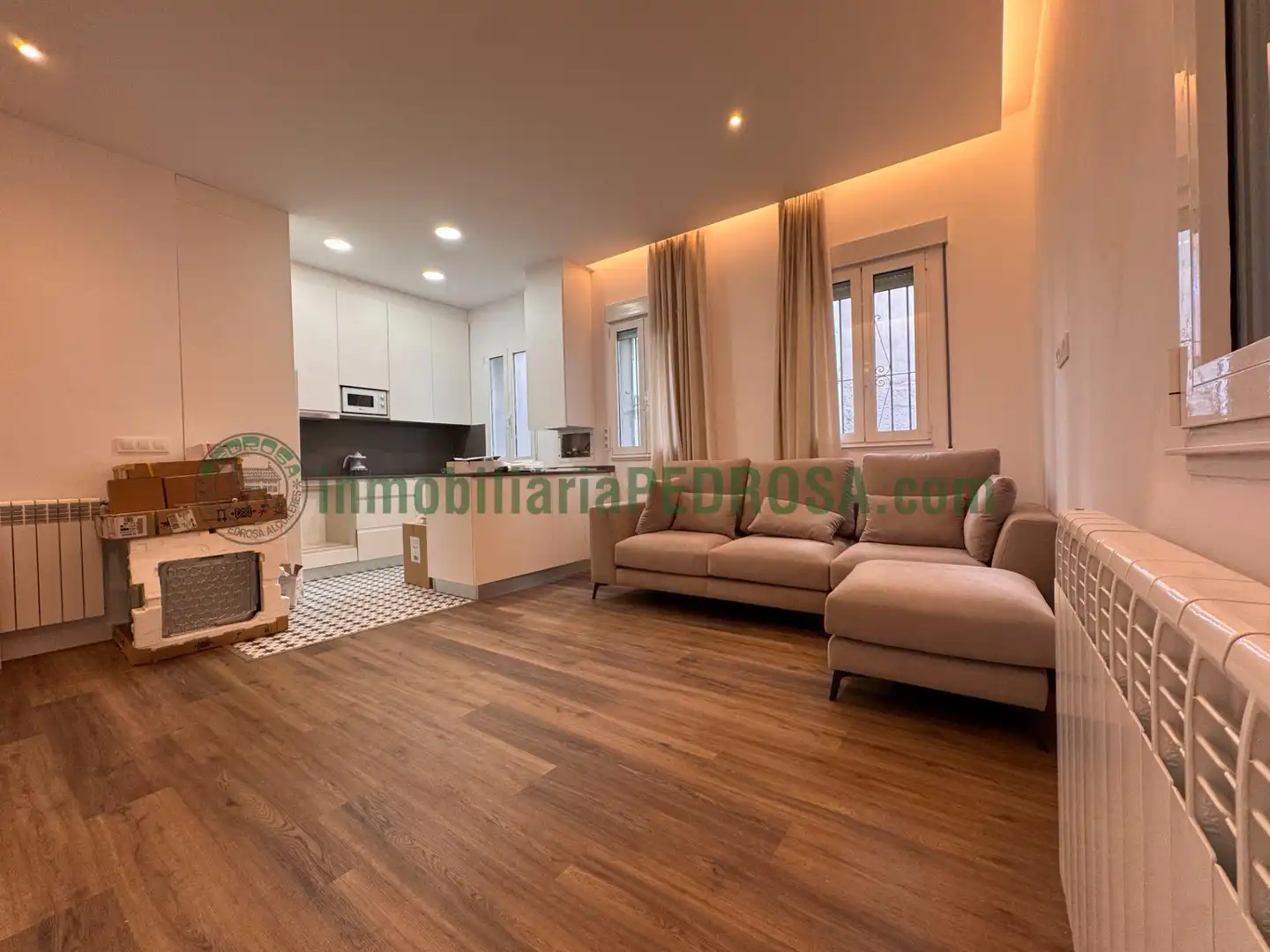 Sala de estar de Piso de alquiler en Pontevedra Capital  con Calefacción y Balcón