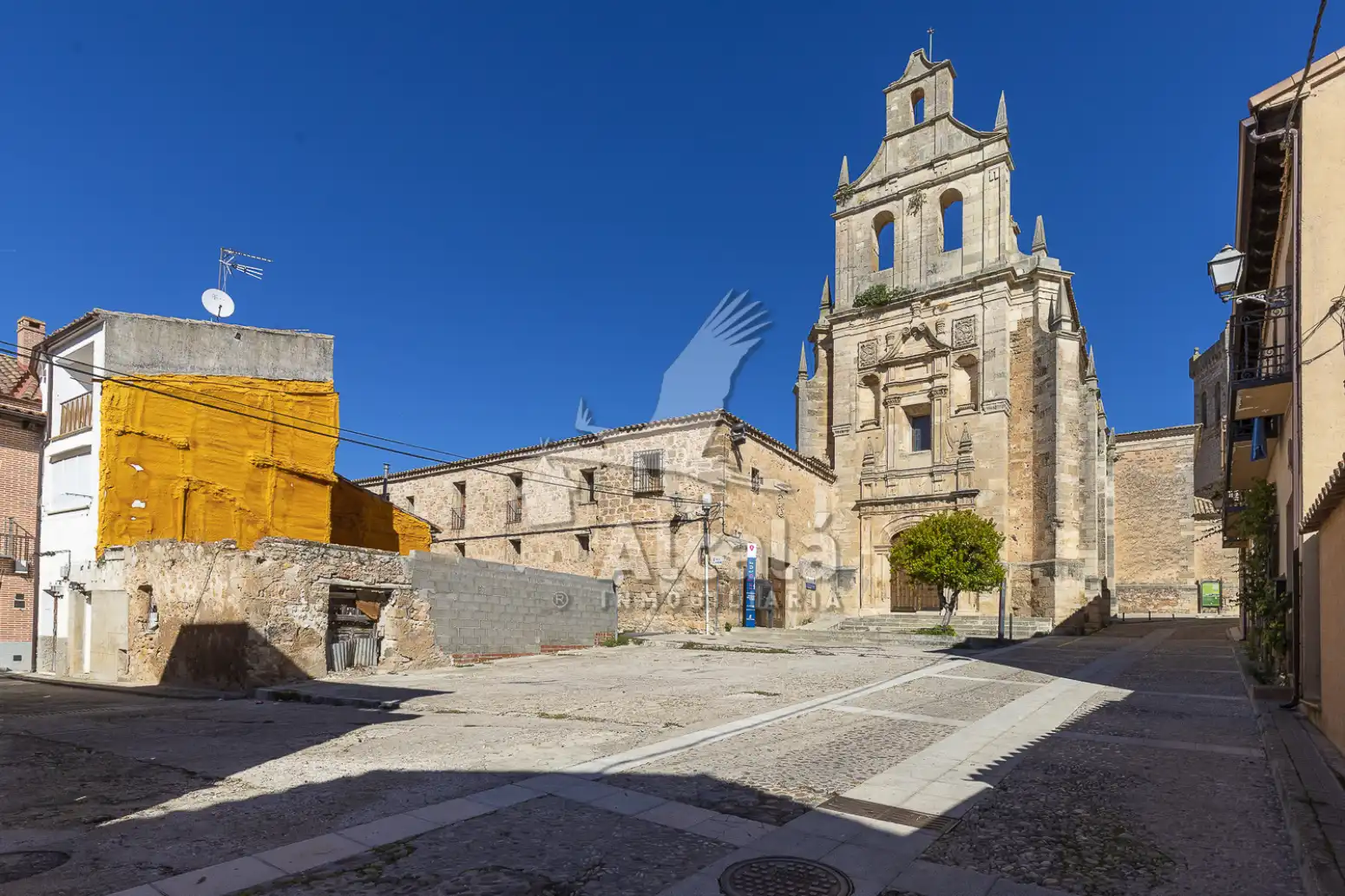 Vista exterior de Casa o chalet en venta en Cifuentes con Calefacción, Jardín privado y Trastero