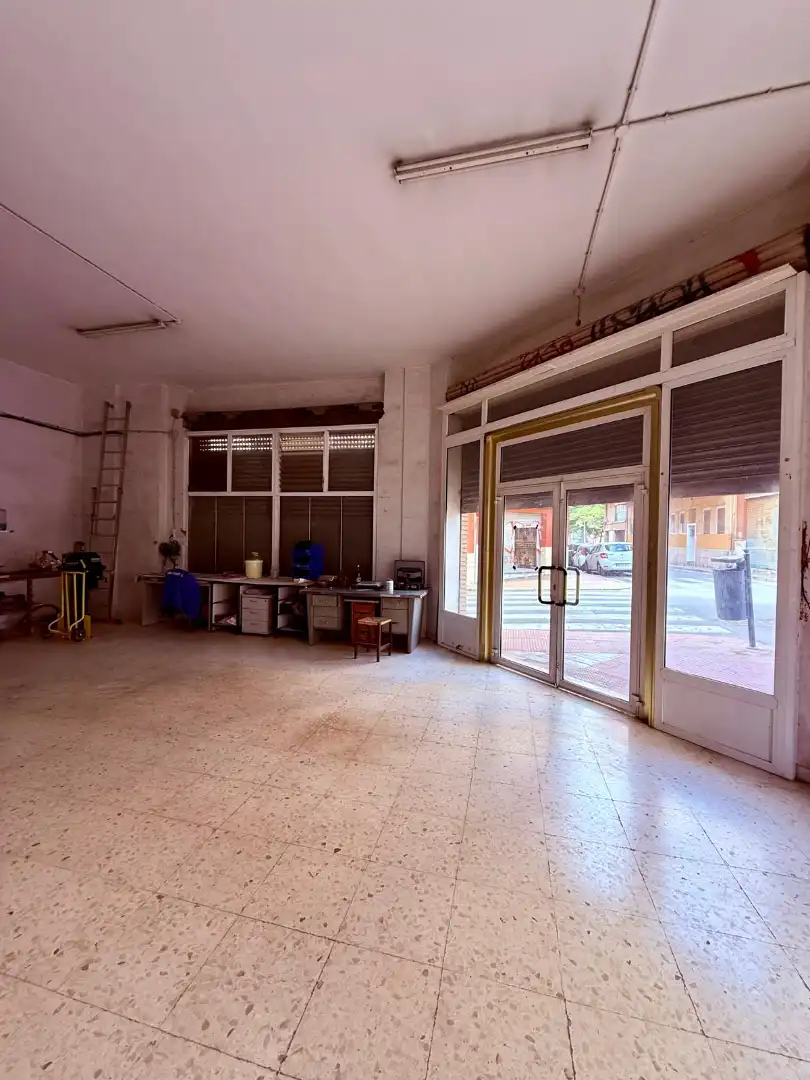 Local comercial de lloguer a Calle de San Salvador, imagen 8