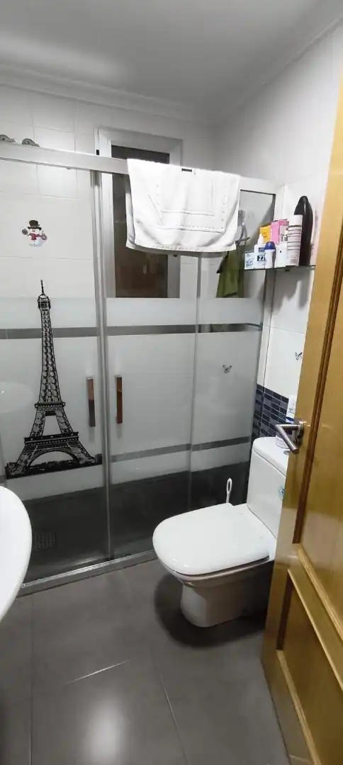 Bathroom of Flat for sale in Yecla  with Terrace, Storage room and Furnished