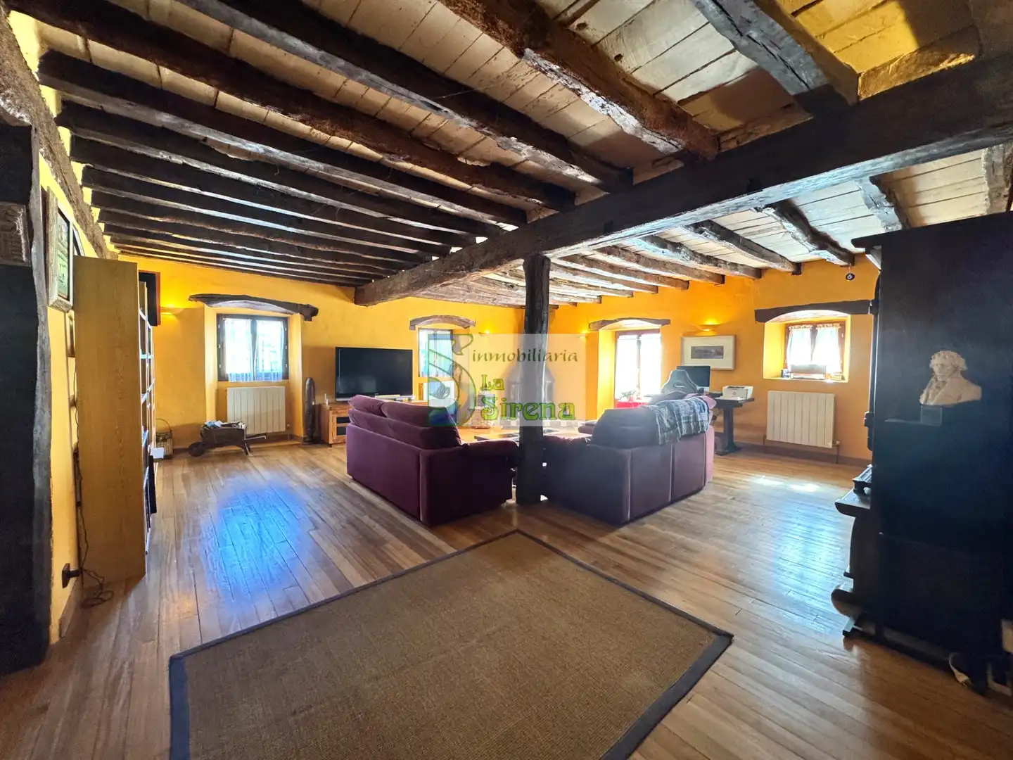 Sala de estar de Casa o chalet en venta en Castro-Urdiales con Calefacción, Jardín privado y Terraza