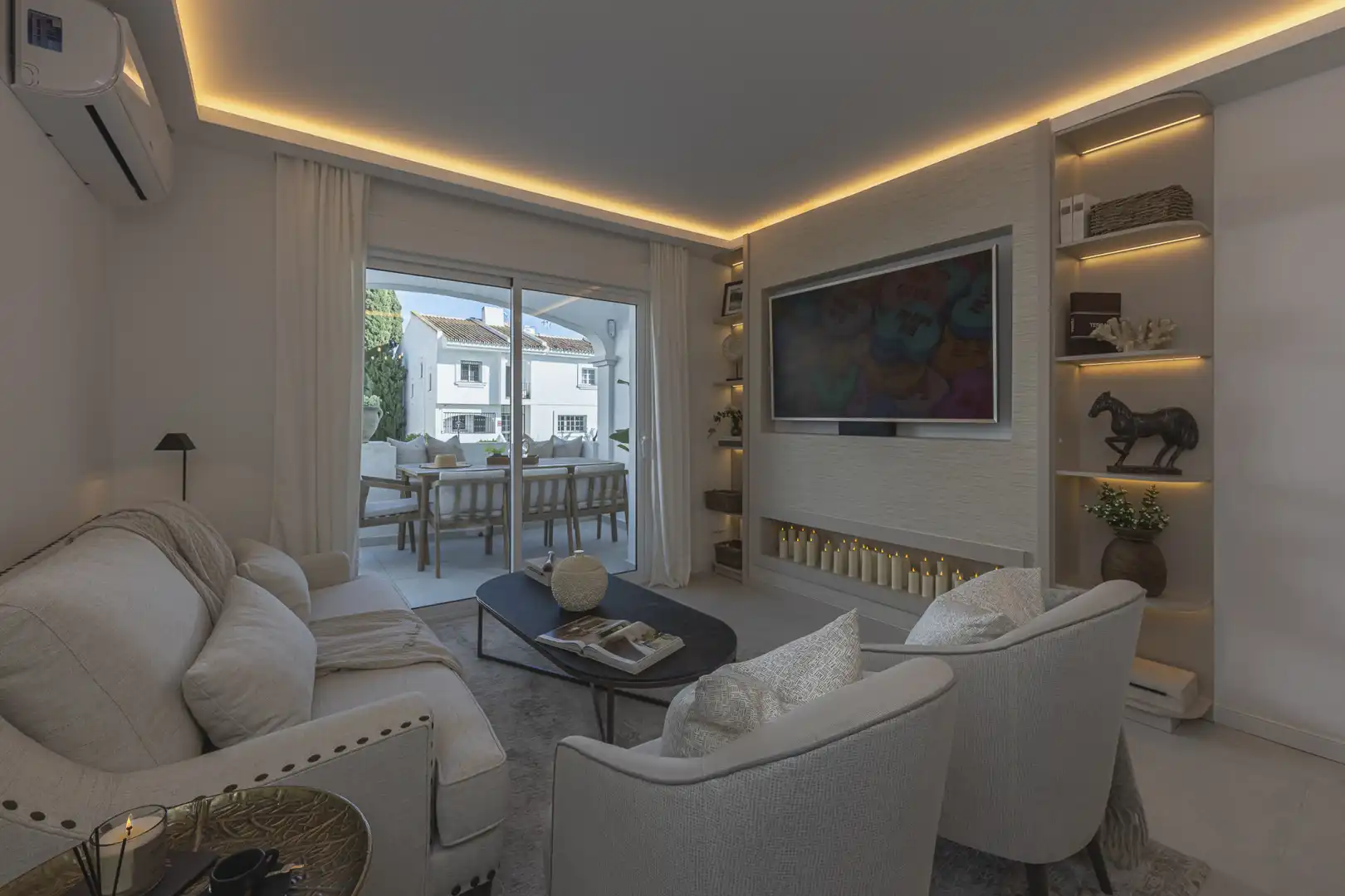 Living room of Detached homes for sale in Marbella  with Air Conditioner, Terrace and Swimming Pool