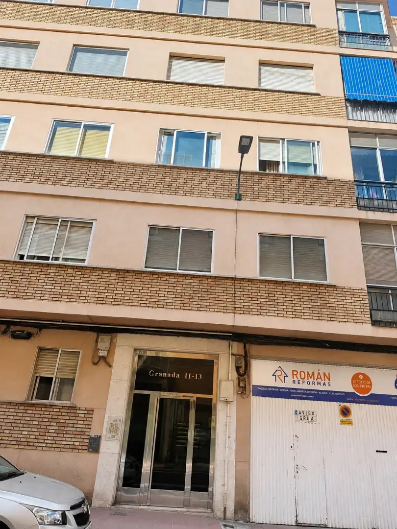 Vista exterior de Pis en venda en Valladolid amb Calefacció, Parquet i Balcó