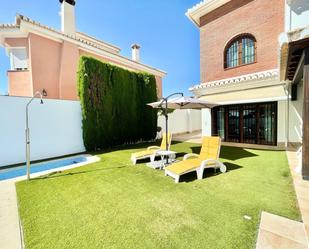 Jardí de Casa o xalet de lloguer en  Granada Capital amb Terrassa, Piscina i Balcó