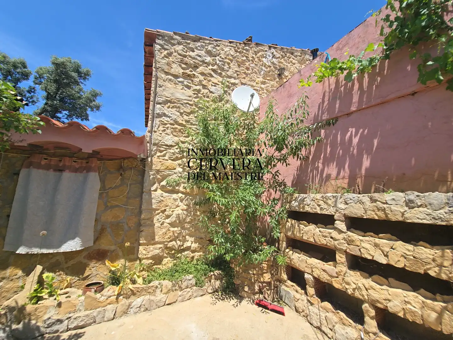 Houses for sale in La Torre d'en Besora
