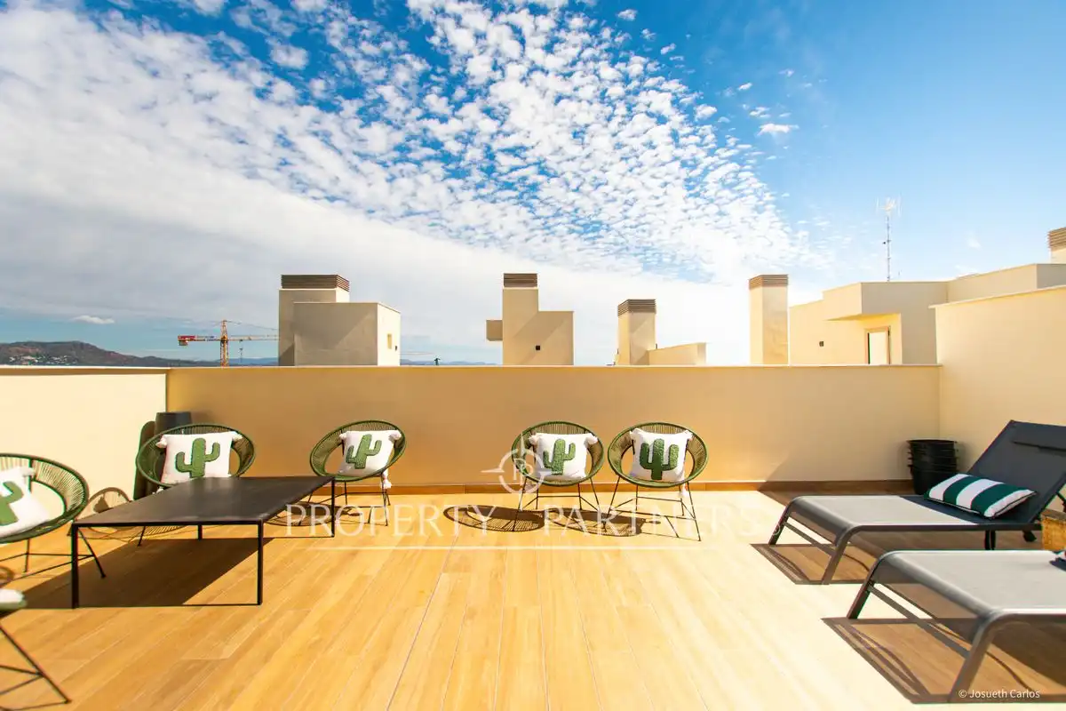 Terraza de Dúplex en venta en El Puig de Santa Maria con Aire acondicionado, Calefacción y Jardín privado