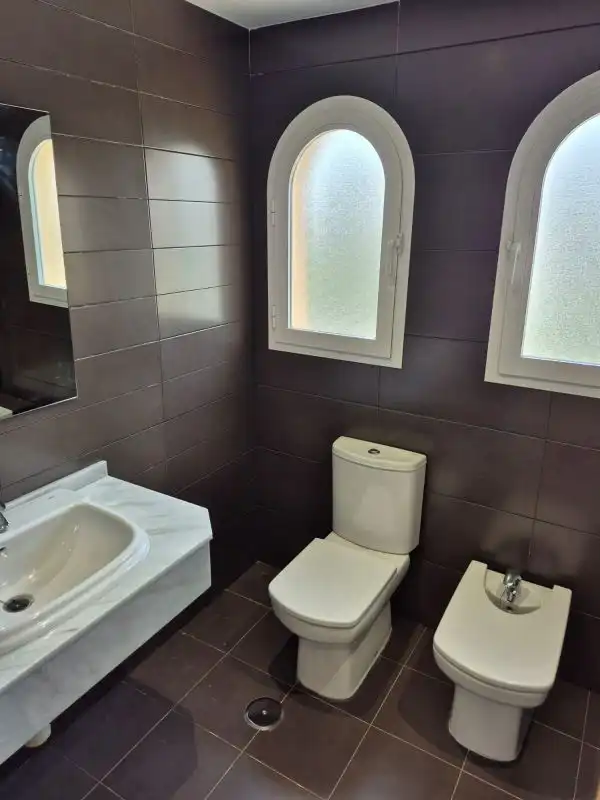 Terraced house with pool for sale in Calle Adarves de Calypso, imagen 5