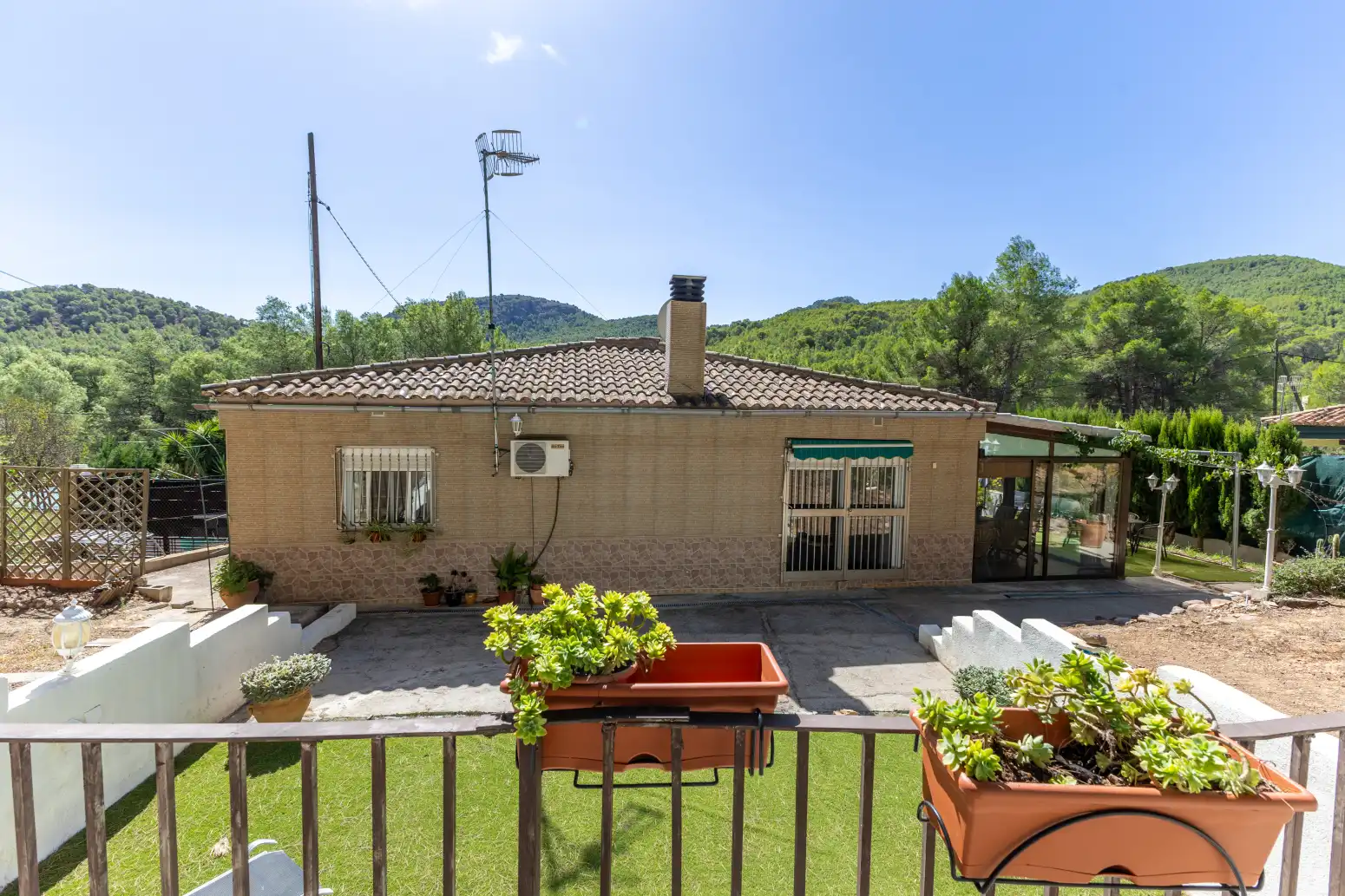 Jardí de Casa o xalet en venda en Albalat dels Tarongers amb Terrassa i Moblat