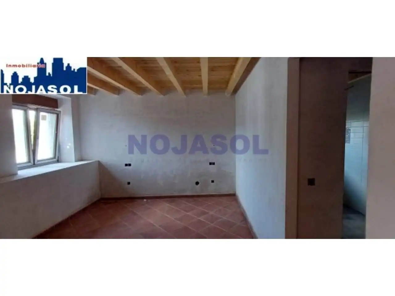 Houses for sale in Noja  with Private garden and Terrace