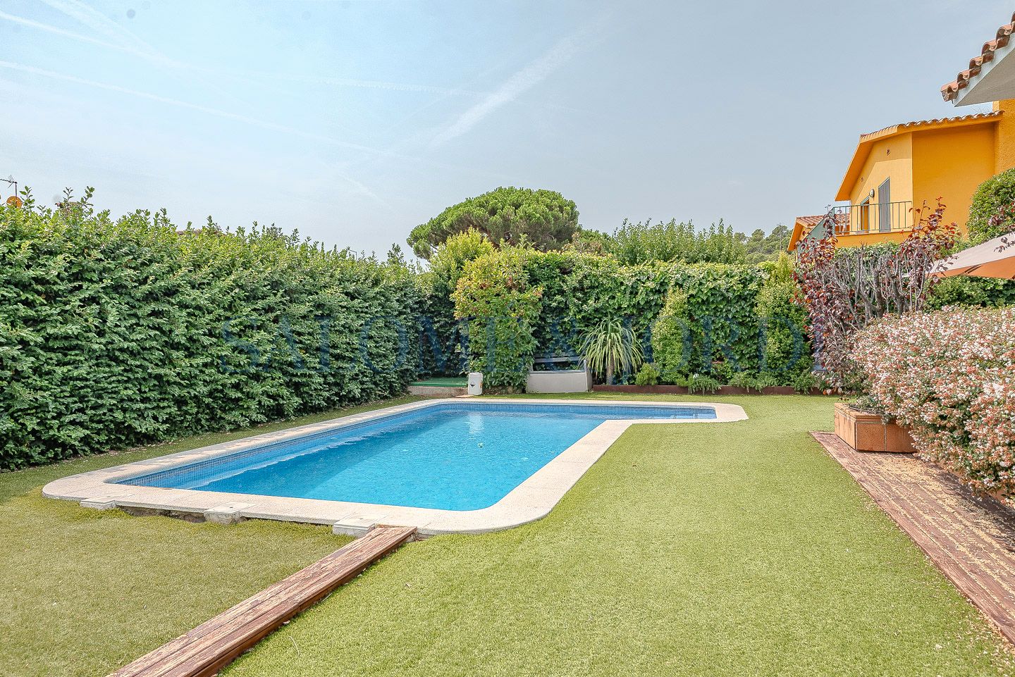 Swimming pool of House or chalet for sale in Cabrils  with Air Conditioner, Heating and Private garden
