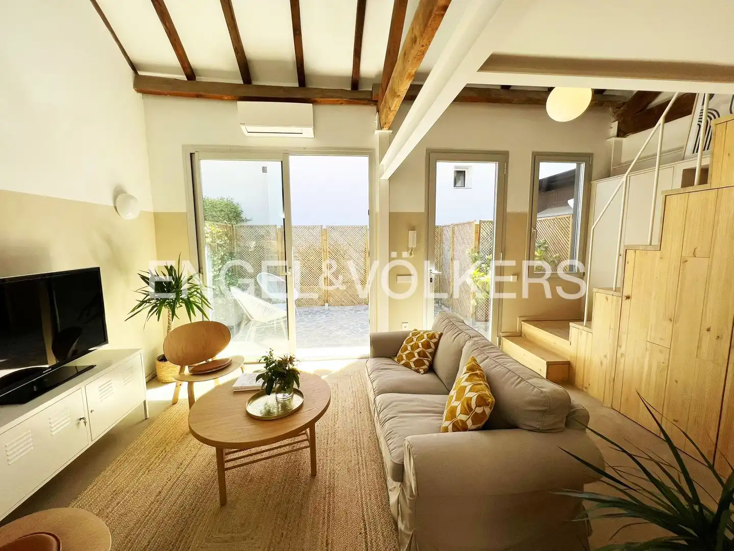 Sala de estar de Casa o chalet en venta en Madrid con Aire acondicionado, Calefacción y Jardín privado