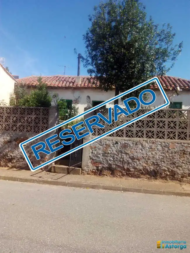 Jardí de Casa o xalet en venda en Villaobispo de Otero amb Jardí privat