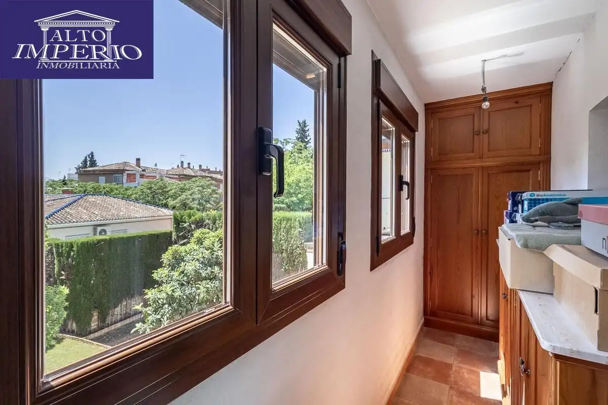 Balcony of Houses for sale in Granada  with Air Conditioner, Heating and Private garden