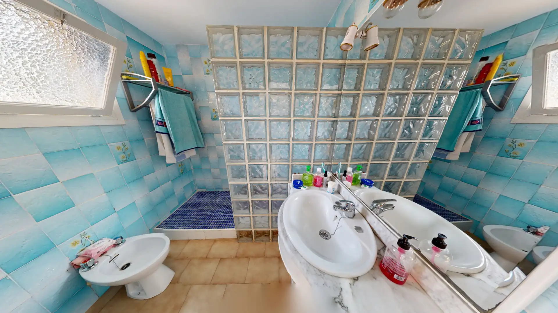 Baño de Casa adosada en venta en Hellín con Jardín privado, Trastero y Amueblado
