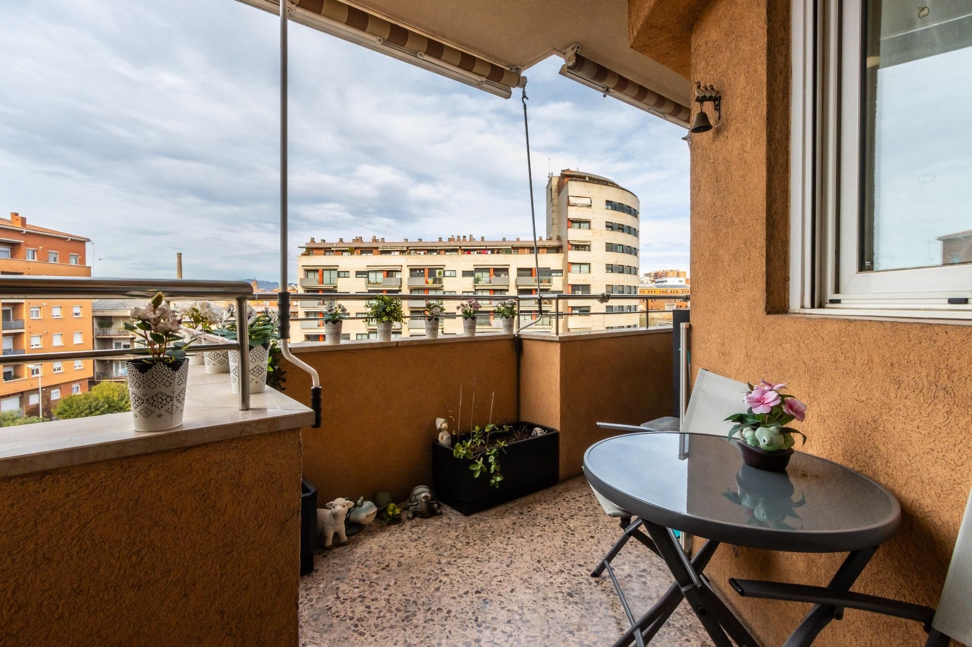 Pis en venda a Calle de Calassanç Duran, Sol i Padris - Sant Oleguer