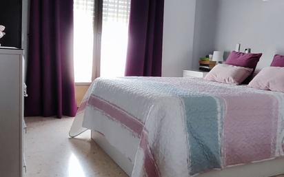 Bedroom of Single-family semi-detached for sale in Palma del Río  with Air Conditioner, Terrace and Balcony