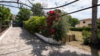 Jardí de Casa o xalet en venda en Huétor Vega amb Aire condicionat, Jardí privat i Terrassa