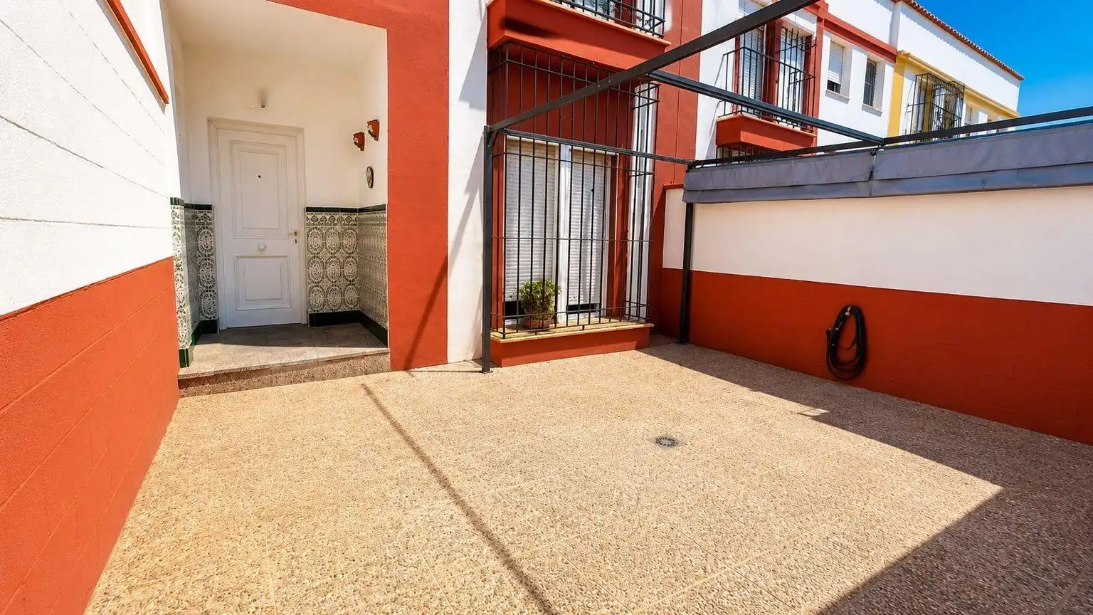 Terraza de Casa adosada en venta en Chiclana de la Frontera con Jardín privado, Terraza y Trastero