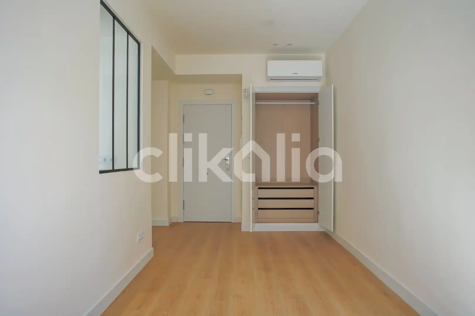 Bedroom of Flat for sale in  Madrid Capital  with Air Conditioner and Heating