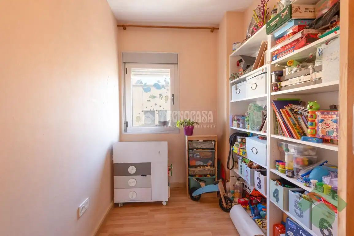 Habitación de Piso en venta en Granada con Aire acondicionado, Parquet y Terraza