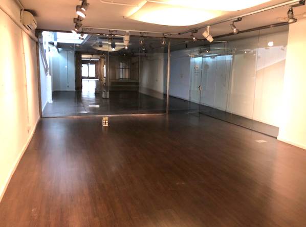 Local comercial en Alquiler en Carrer de les Camèlies, 23 en La Salut