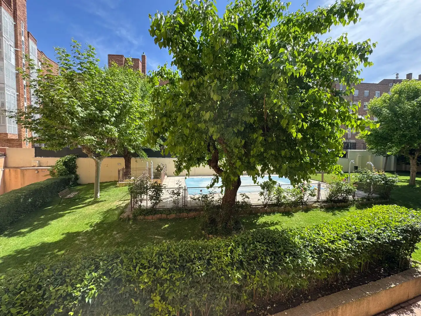 Piscina de Pis en venda en Madrid amb Calefacció, Terrassa i Traster