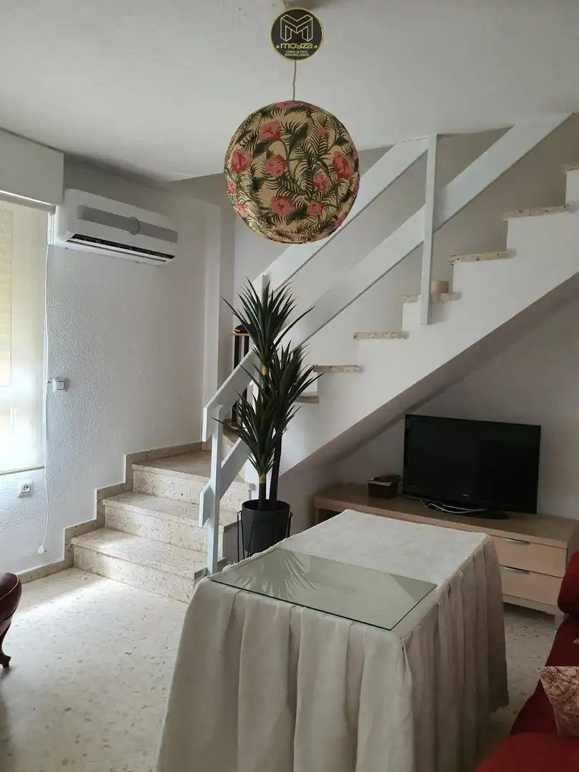 Living room of Duplexes for rent in Jaén  with Terrace and Balcony