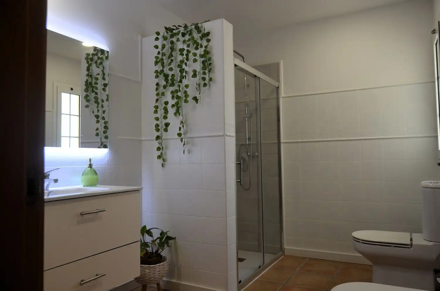 Bany de Casa o xalet en venda en La Oliva amb Aire condicionat, Jardí privat i Terrassa
