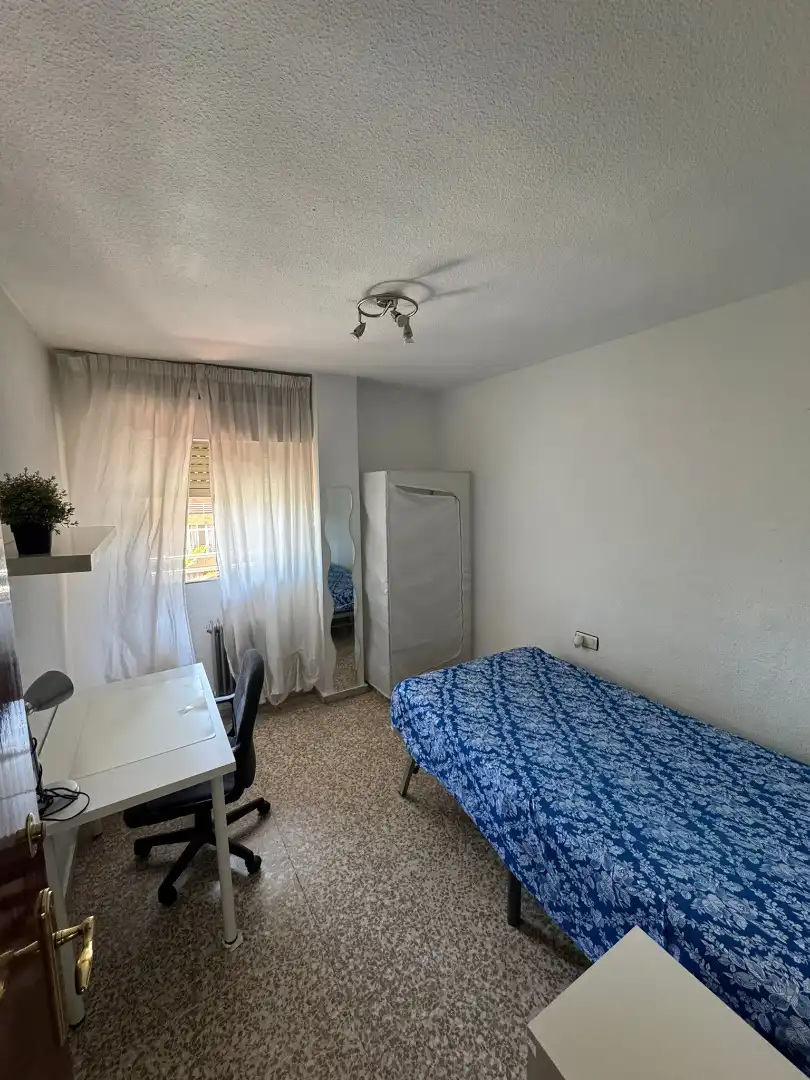 Flat for rent in Barrio de Zaidín