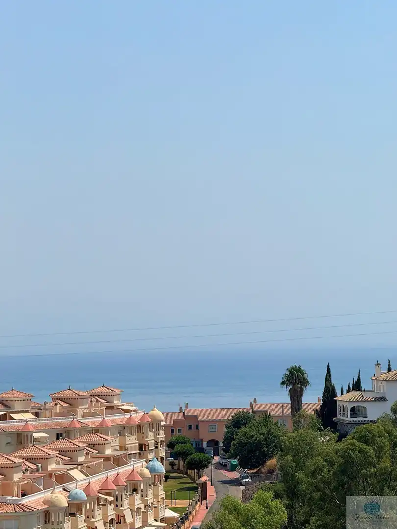 Exterior view of Attic for sale in Fuengirola  with Air Conditioner, Terrace and Community pool