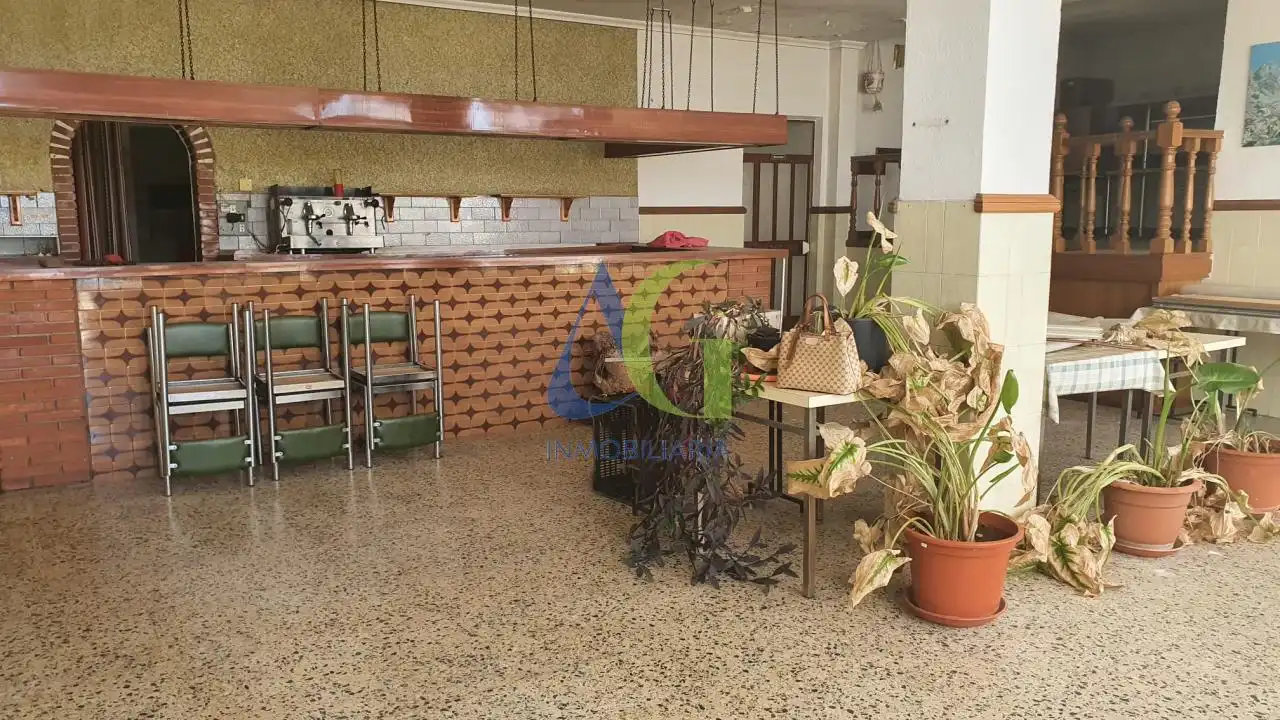 Casa o xalet en venda en León Capital  amb Calefacció, Jardí privat i Terrassa