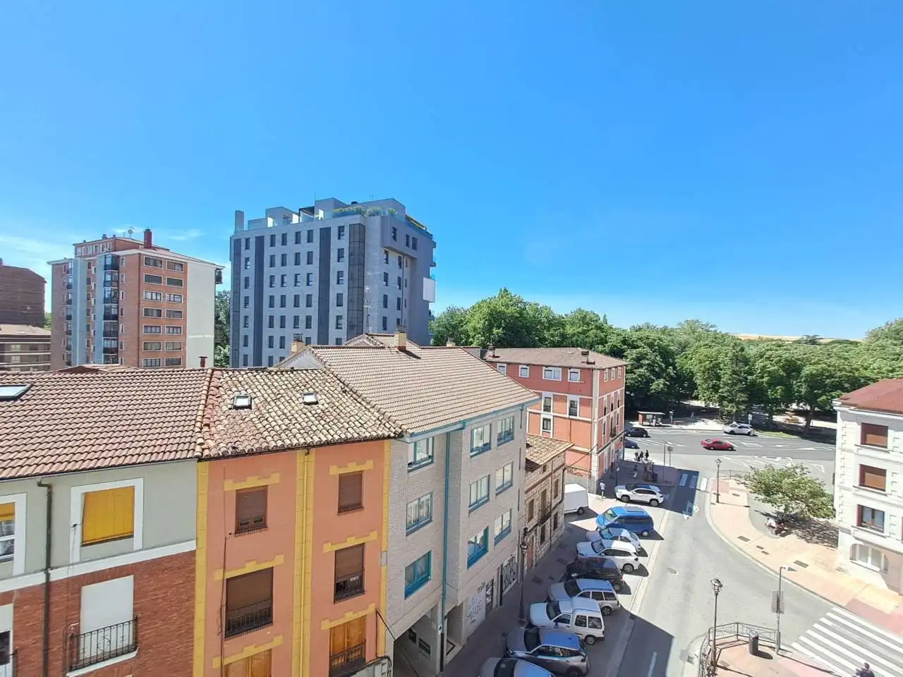 Vista exterior de Piso en venta en Burgos con Calefacción y Parquet
