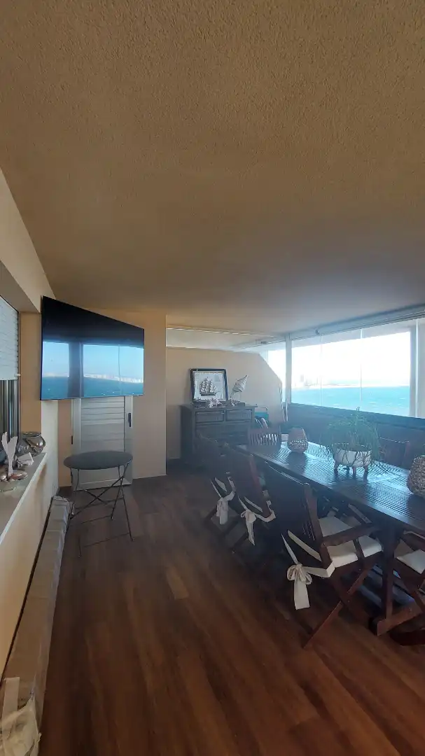 Menjador de Apartament en venda en La Manga del Mar Menor amb Terrassa, Moblat i Forn