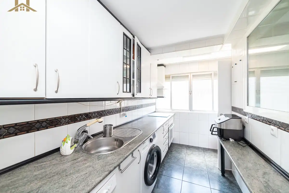 Kitchen of Flat for sale in Zarzaquemada