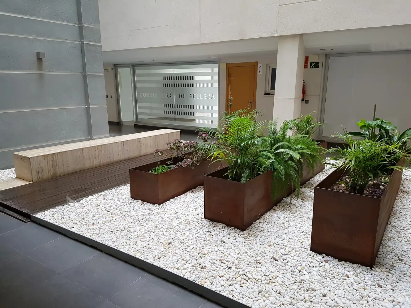 Terrassa de Oficina de lloguer en Málaga amb Aire condicionat, Calefacció i Internet