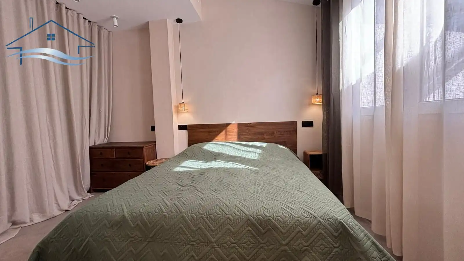 Dormitori de Àtic en venda en Alicante / Alacant amb Aire condicionat, Calefacció i Terrassa