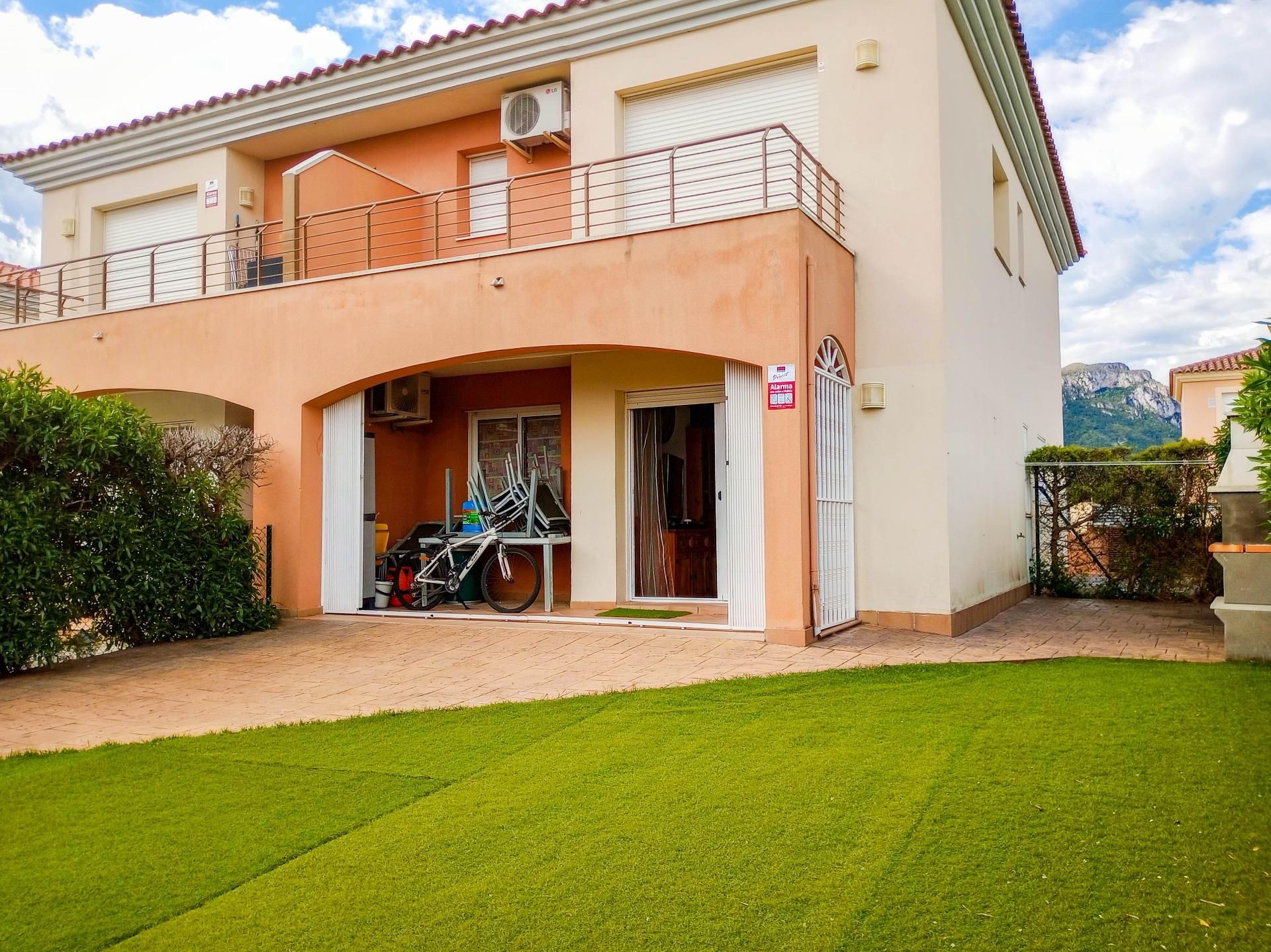 Exterior view of Planta baja for sale in Mont-roig del Camp  with Air Conditioner, Heating and Terrace