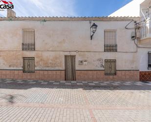 Vista exterior de Casa adosada en venda en Chimeneas