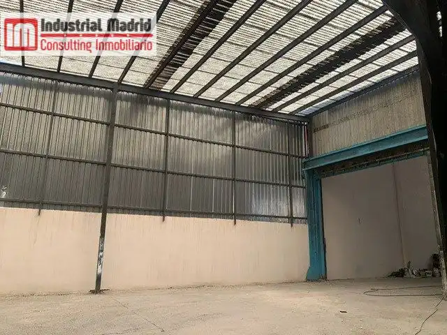 Vista exterior de Nau industrial de lloguer en Madrid