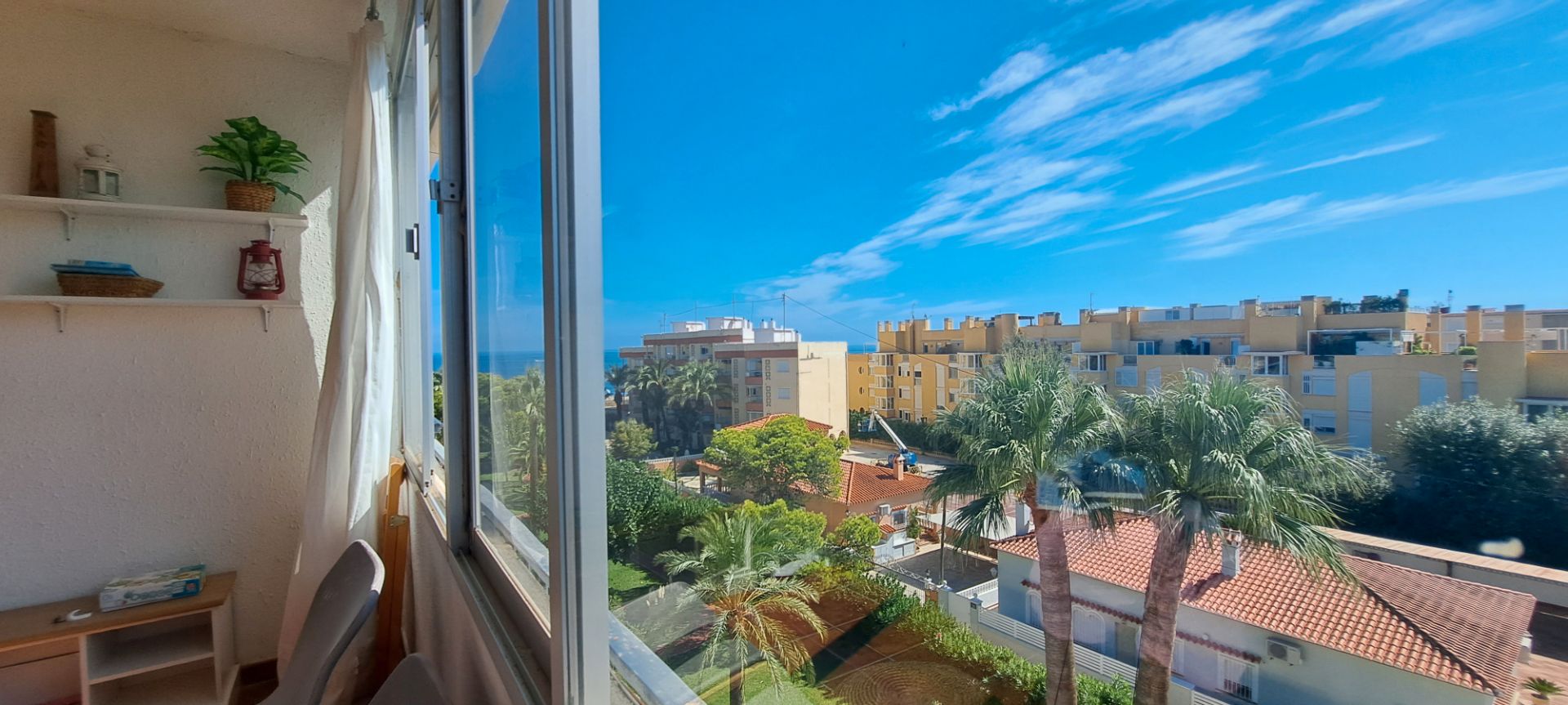 Vista exterior de Apartament en venda en Dénia amb Aire condicionat, Terrassa i Moblat