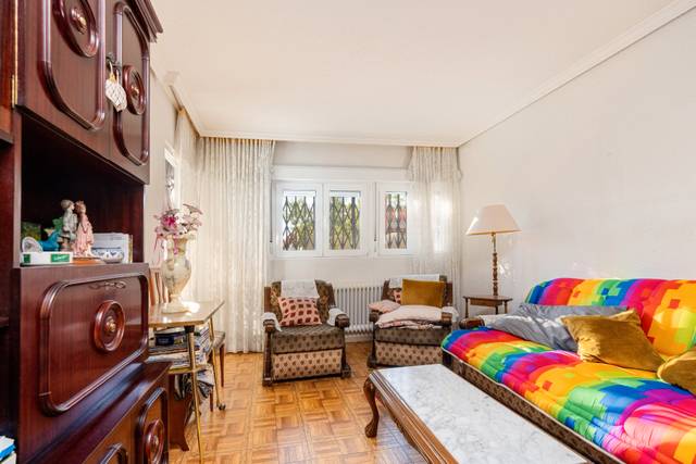 Piso en Venta en Calle de Regil en Orcasitas